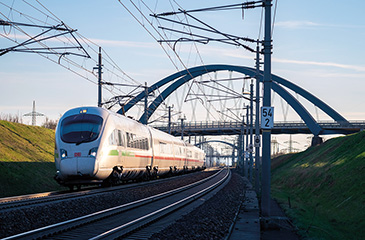 St. Pölten ICE Zug Brücke