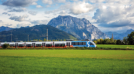 Gmunden - Salzkammergutbahn und Traunstein